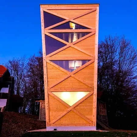 Hunting Tower Na Skaluc *